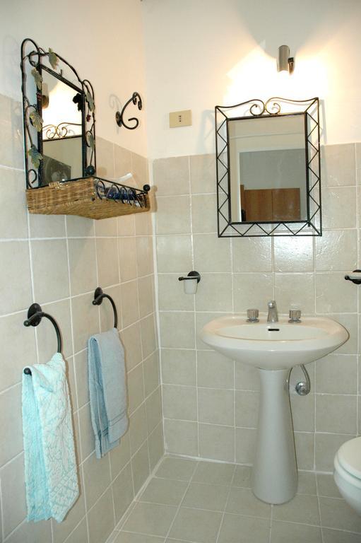 Central Station Low Cost Rome Room photo